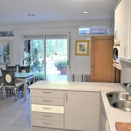 Casa Con Terrazas 아파트 사라고사