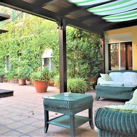 Casa Con Terrazas 아파트 사라고사